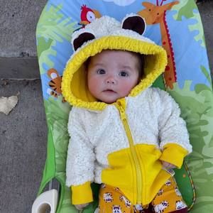 Meet your Posher, Esther